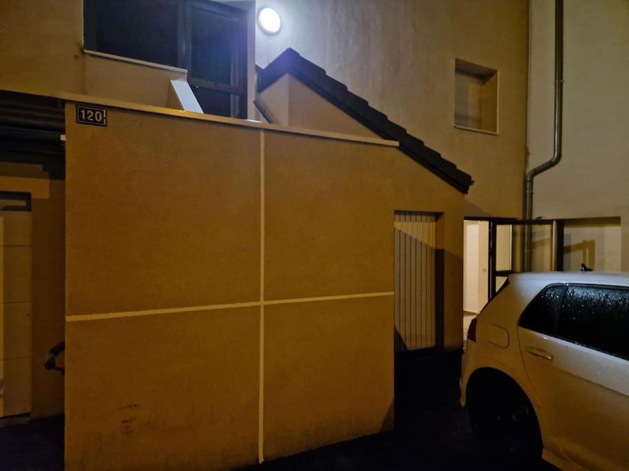 Logement Atypique & Parking Gratuit Gex Eksteriør billede